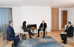 Azerbaijani president meets Cisco executive VP (PHOTO)