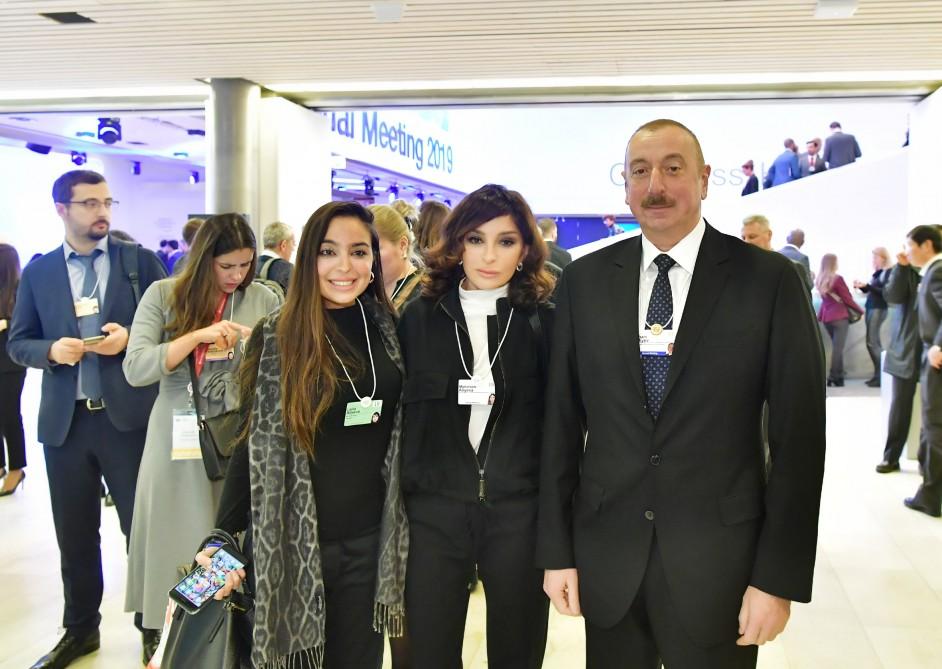President Ilham Aliyev attended “Advancing the Belt and Road Initiative: China`s Trillion Dollar Vision” session in Davos (PHOTO)