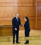 President Ilham Aliyev, First Lady Mehriban Aliyeva meet martyr families (PHOTO)