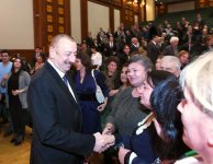 President Ilham Aliyev, First Lady Mehriban Aliyeva meet martyr families (PHOTO)