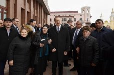 President Ilham Aliyev, First Lady Mehriban Aliyeva meet martyr families (PHOTO)