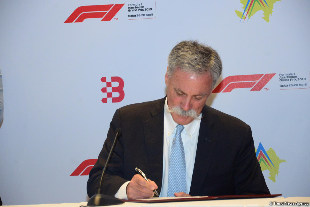 Azerbaijan extends contract to host Formula-1 (PHOTO)