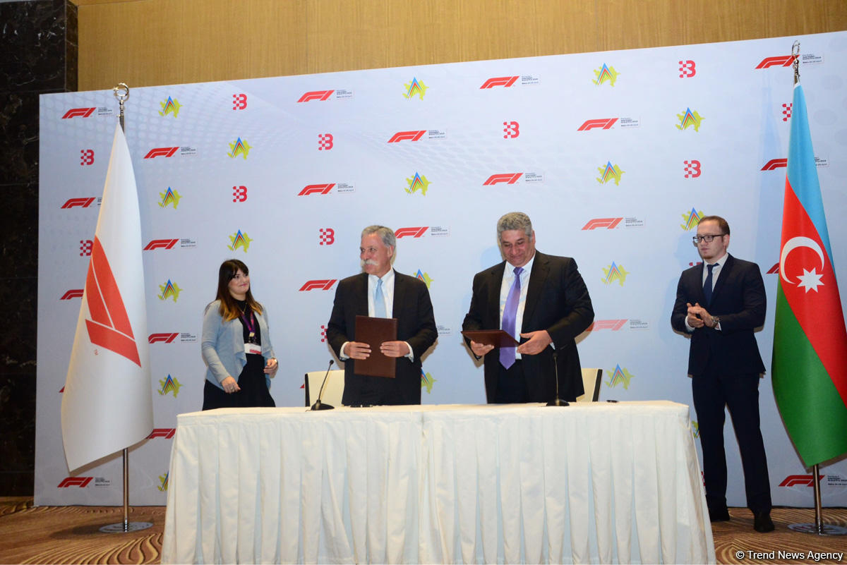 Azerbaijan extends contract to host Formula-1 (PHOTO)