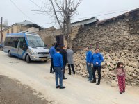 Azerbaijani public association reps meet residents of earthquake-affected regions (PHOTO)