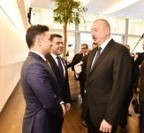 Azerbaijani president, first lady meet culture, art figures (PHOTO)
