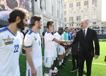 Azerbaijani president watches "Baku 2019: Stars Final" (PHOTO)