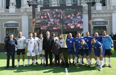 Azerbaijani president watches "Baku 2019: Stars Final" (PHOTO)