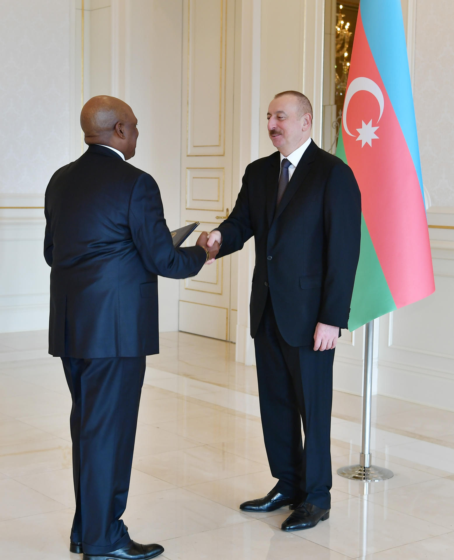 Azerbaijani president receives credentials of incoming ambassadors of Venezuela, Rwanda, Thailand (PHOTO)
