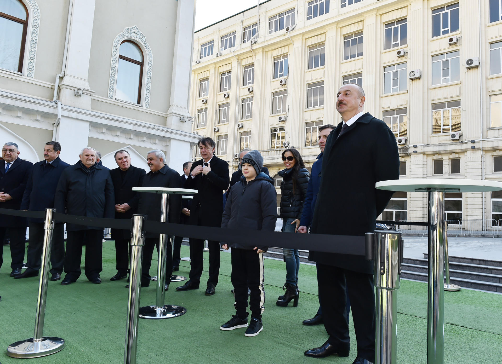 Azerbaijani president watches "Baku 2019: Stars Final" (PHOTO)