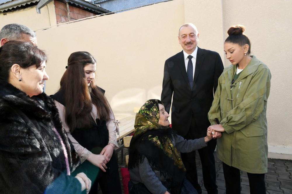 Azerbaijani president, first lady arrive in Shamakhi district for visit (PHOTO)
