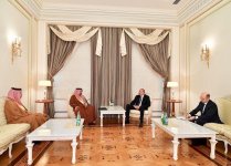 President Aliyev receives Saudi Arabian minister of energy, industry and mineral resources (PHOTO)
