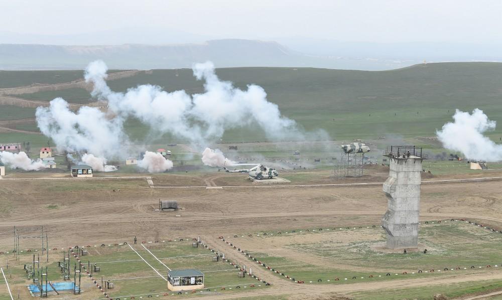 President Ilham Aliyev visits military unit of Special Forces of Defense Ministry (PHOTO)