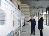 President Ilham Aliyev views passenger train to run on Baku-Tbilisi- Kars route (PHOTO)