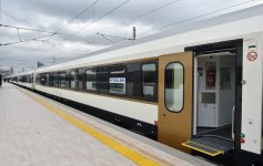 President Ilham Aliyev views passenger train to run on Baku-Tbilisi- Kars route (PHOTO)
