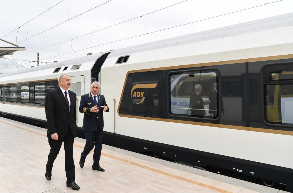 President Ilham Aliyev views passenger train to run on Baku-Tbilisi- Kars route (PHOTO)