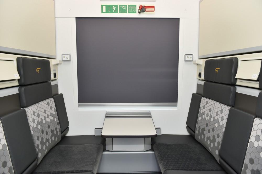 President Ilham Aliyev views passenger train to run on Baku-Tbilisi- Kars route (PHOTO)