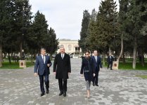 Azerbaijani president, First lady view conditions created at reconstructed Neftchilar park in Baku (PHOTO)