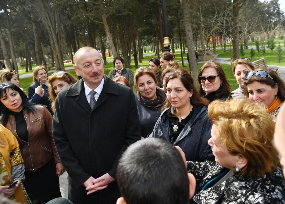 Azerbaijani president, First lady view conditions created at reconstructed Neftchilar park in Baku (PHOTO)