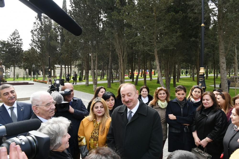 Azerbaijani president, First lady view conditions created at reconstructed Neftchilar park in Baku (PHOTO)