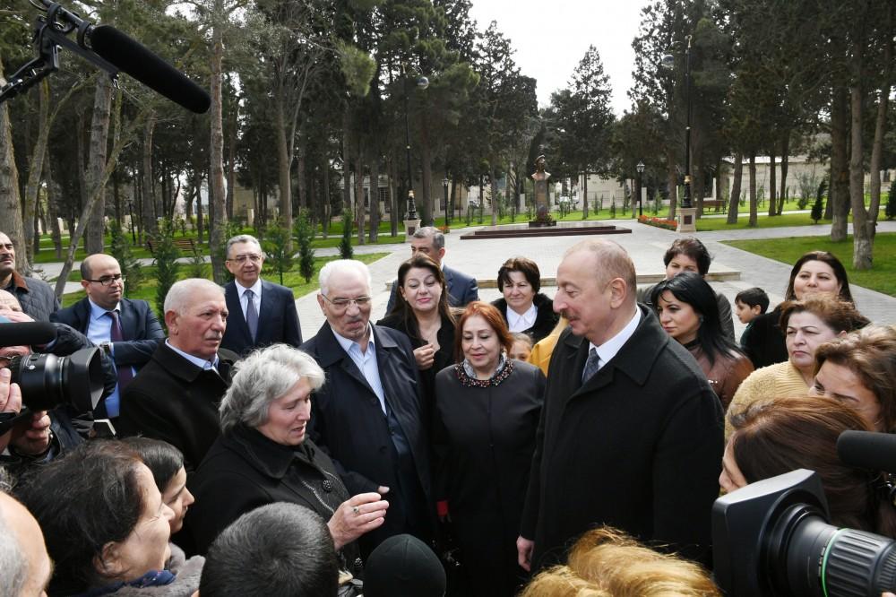 Azerbaijani president, First lady view conditions created at reconstructed Neftchilar park in Baku (PHOTO)