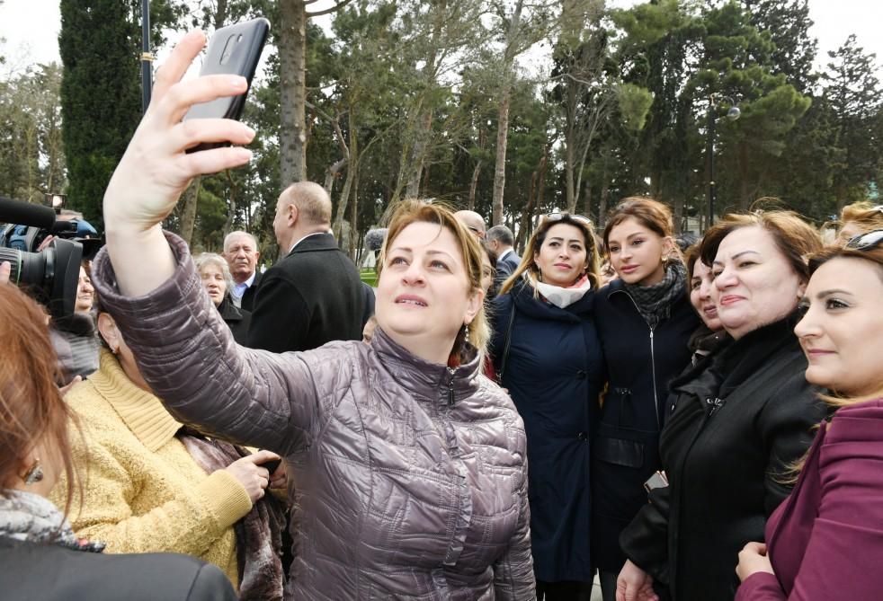 Azerbaijani president, First lady view conditions created at reconstructed Neftchilar park in Baku (PHOTO)