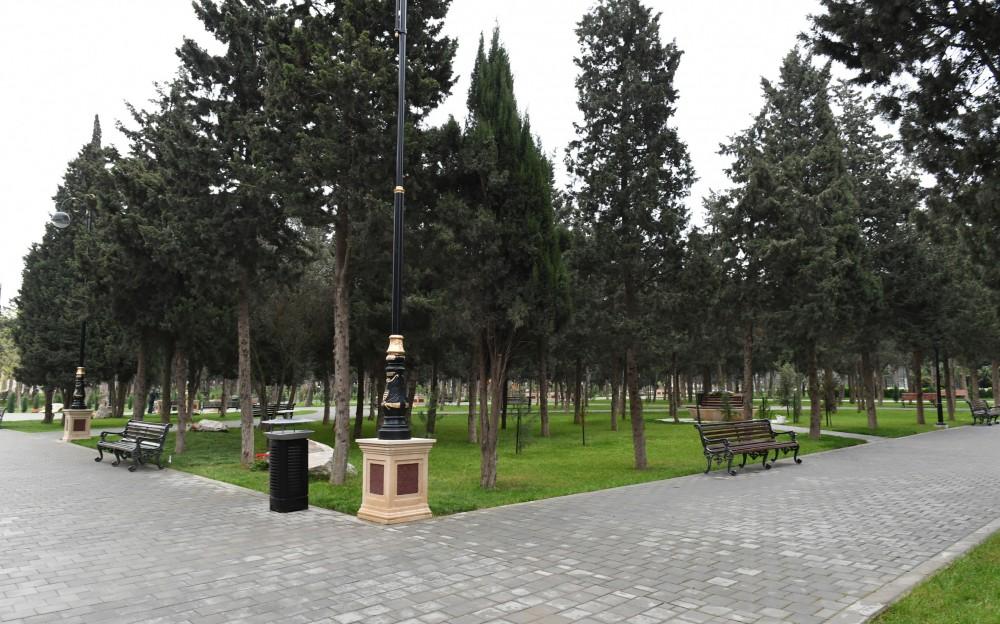 Azerbaijani president, First lady view conditions created at reconstructed Neftchilar park in Baku (PHOTO)
