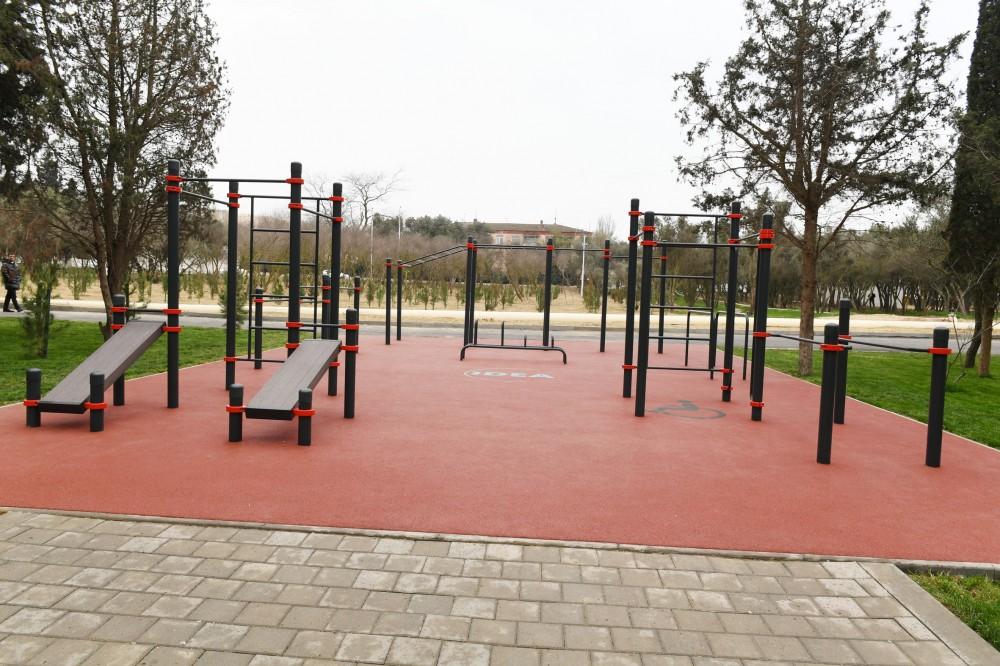 Azerbaijani president, First lady view conditions created at reconstructed Neftchilar park in Baku (PHOTO)