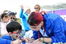 Fans of Formula 1 SOCAR Azerbaijan Grand Prix at Baku Boulevard (PHOTO)