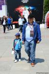 Fans of Formula 1 SOCAR Azerbaijan Grand Prix at Baku Boulevard (PHOTO)