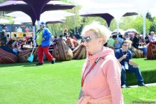 Spectators of F1 SOCAR Azerbaijan Grand Prix 2019 enjoying sights of Baku (PHOTO)