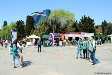 Spectators of F1 SOCAR Azerbaijan Grand Prix 2019 enjoying sights of Baku (PHOTO)