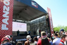 Spectators of F1 SOCAR Azerbaijan Grand Prix 2019 enjoying sights of Baku (PHOTO)
