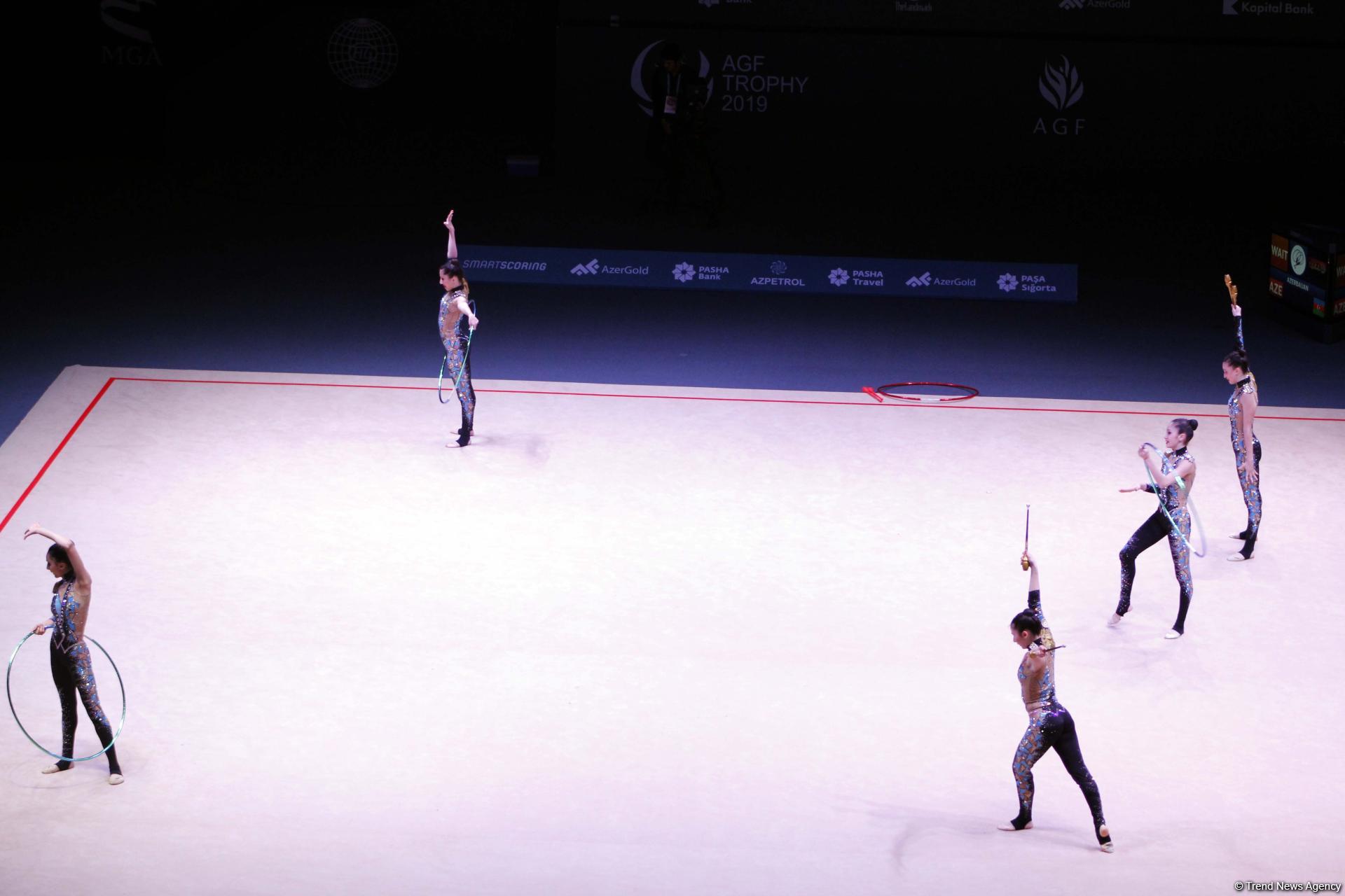 Qualifications of teams in group exercises with three hoops, two pairs of clubs held in World Cup (PHOTO)