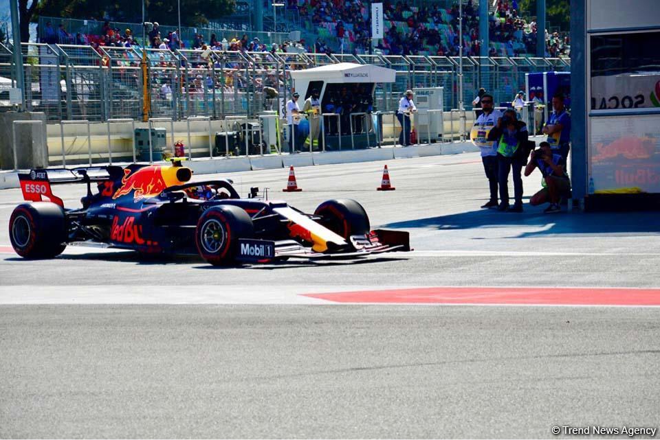 F1® Qualifying Session of Formula 1 SOCAR Azerbaijan Grand Prix 2019 kicks off (PHOTO)