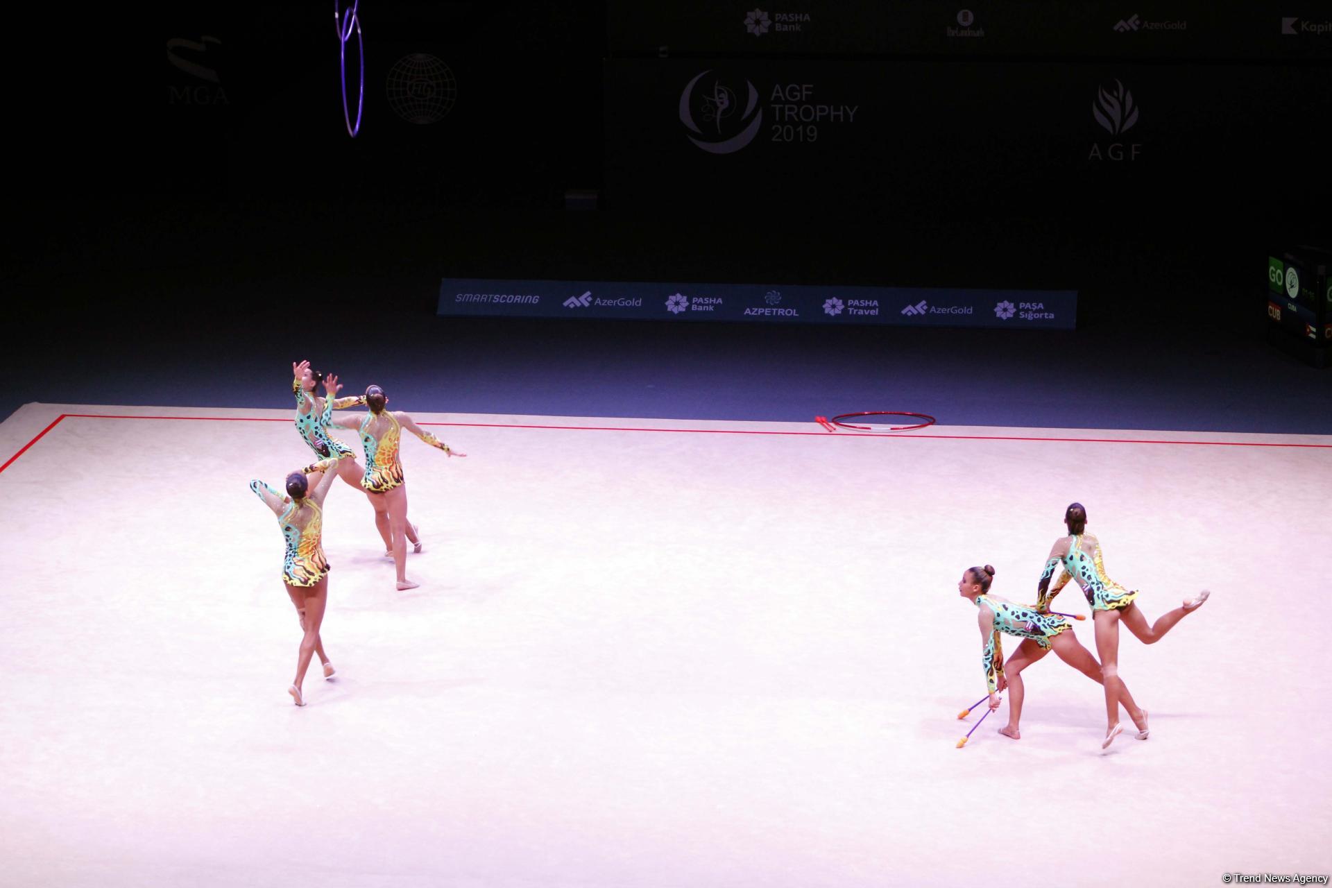 Qualifications of teams in group exercises with three hoops, two pairs of clubs held in World Cup (PHOTO)
