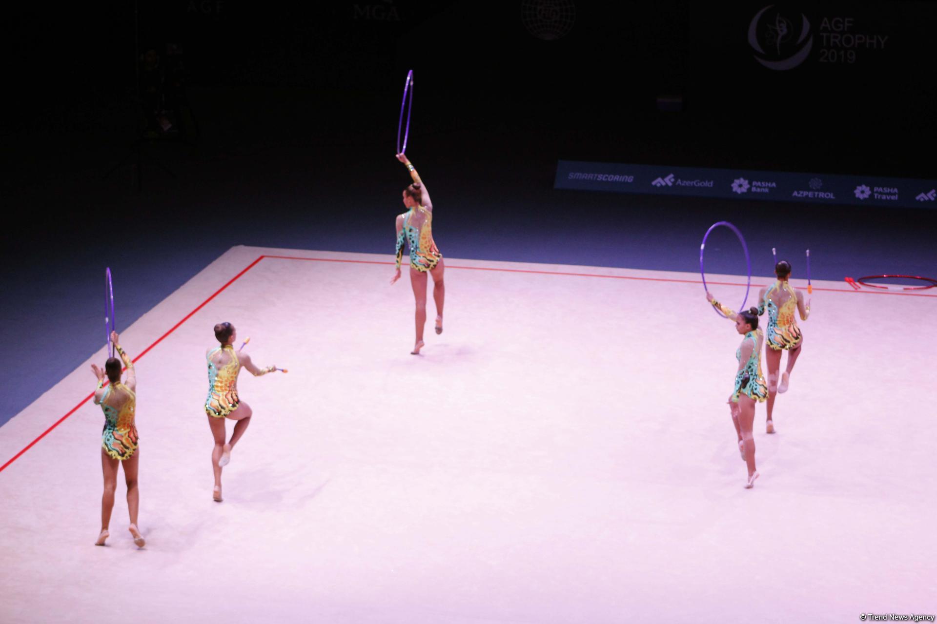Qualifications of teams in group exercises with three hoops, two pairs of clubs held in World Cup (PHOTO)