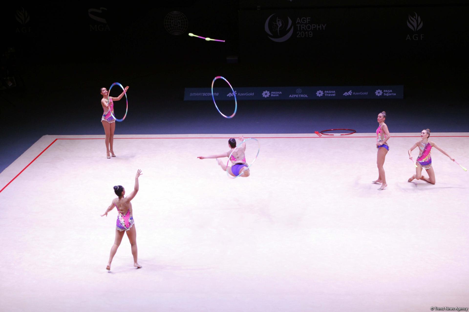Qualifications of teams in group exercises with three hoops, two pairs of clubs held in World Cup (PHOTO)