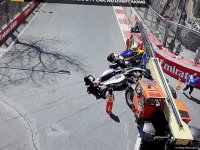 Second chain-reaction accident occurs during F2 second race in Baku (PHOTO)