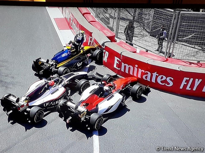 Second chain-reaction accident occurs during F2 second race in Baku (PHOTO)