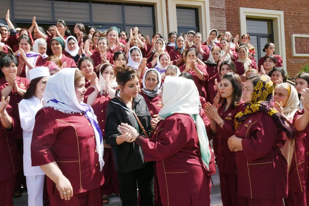 Azerbaijani president, first lady inaugurate Gobustan branch of Azerkhalcha OJSC (PHOTO)