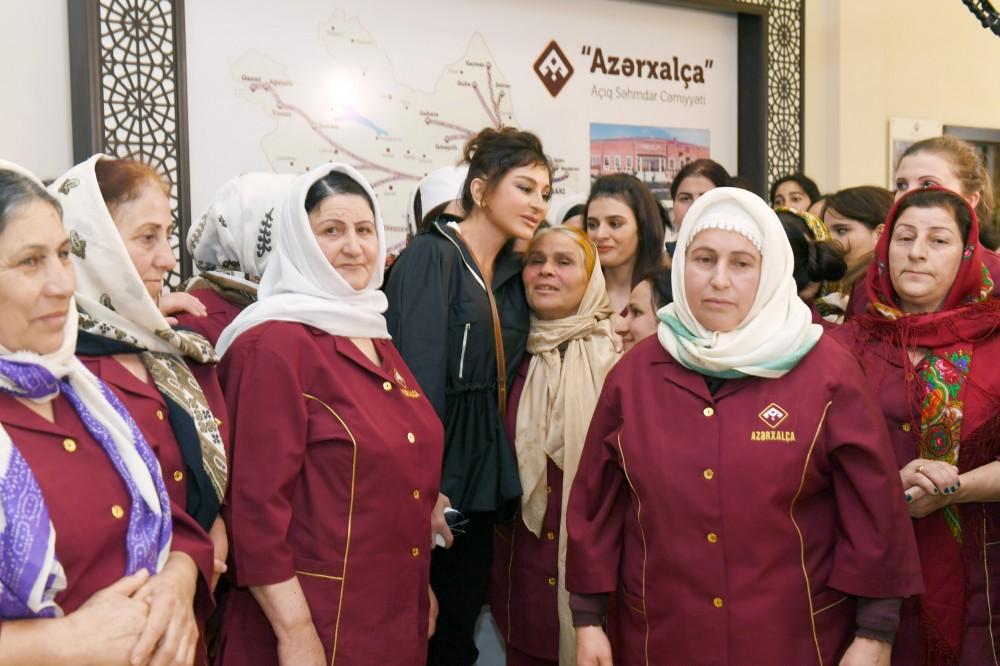 Azerbaijani president, first lady inaugurate Gobustan branch of Azerkhalcha OJSC (PHOTO)