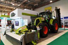 President Aliyev views 25th Azerbaijan International Food Industry and 13th Azerbaijan International Agriculture exhibitions (PHOTO)