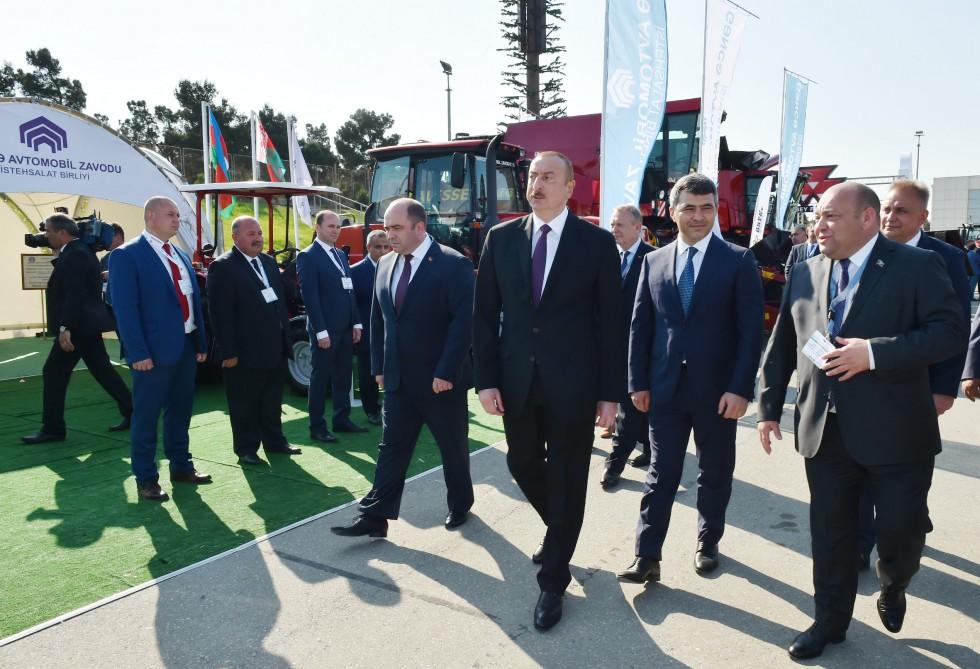 President Aliyev views 25th Azerbaijan International Food Industry and 13th Azerbaijan International Agriculture exhibitions (PHOTO)