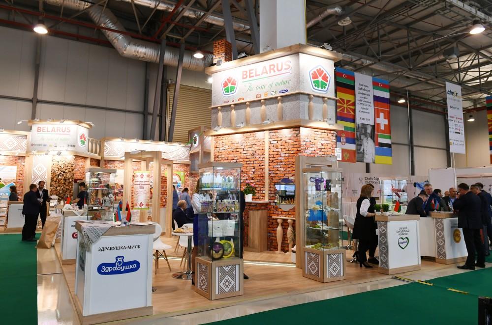President Aliyev views 25th Azerbaijan International Food Industry and 13th Azerbaijan International Agriculture exhibitions (PHOTO)