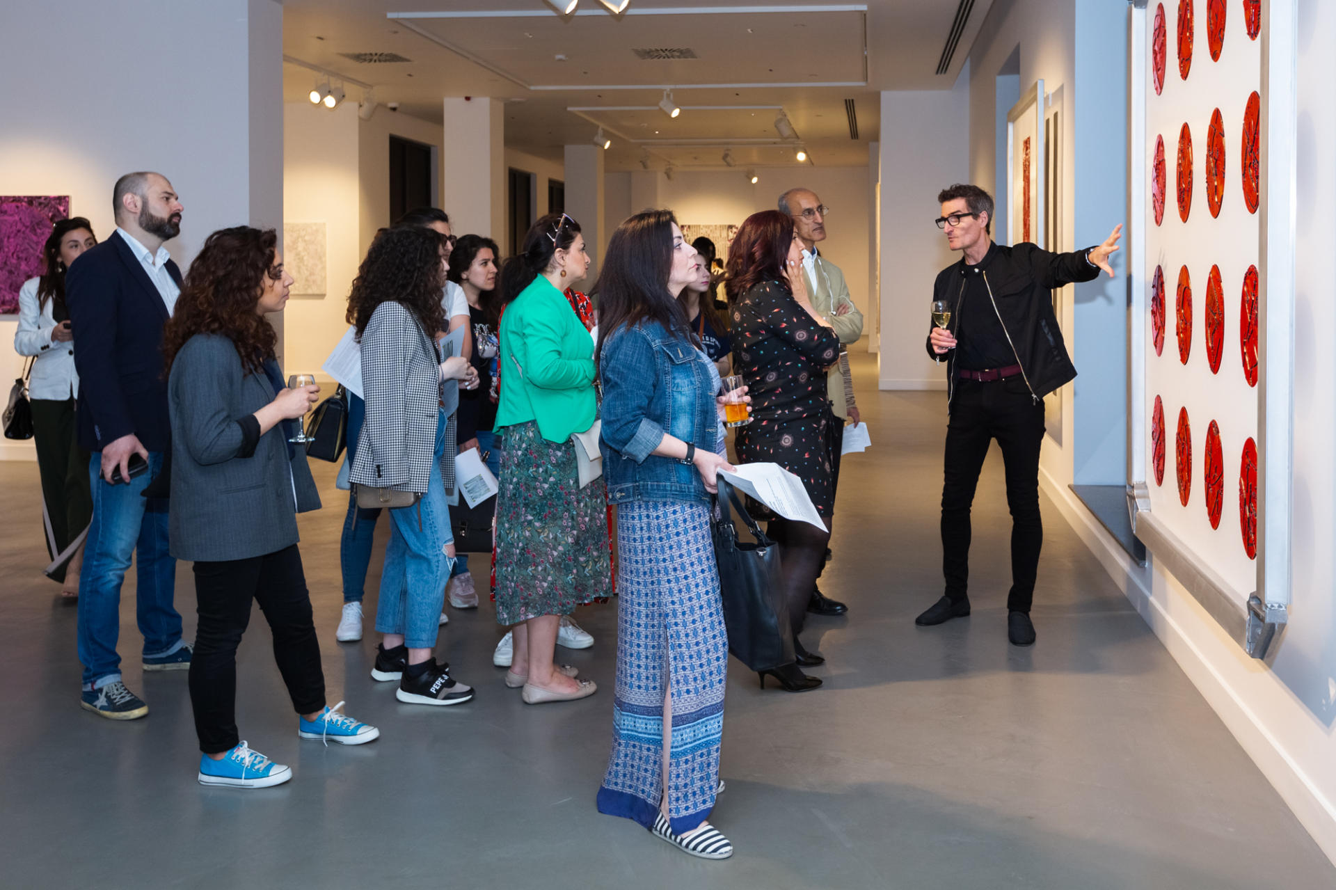 Stanley Casselman's "Labyrinths of Light" exhibition opens in Baku (PHOTO)