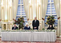 President Ilham Aliyev attended Iftar ceremony on the occasion of holy month of Ramadan (PHOTO)