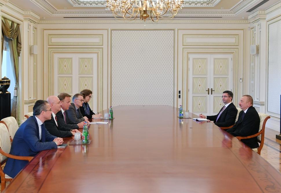 President Ilham Aliyev receives vice-president of German Bundestag