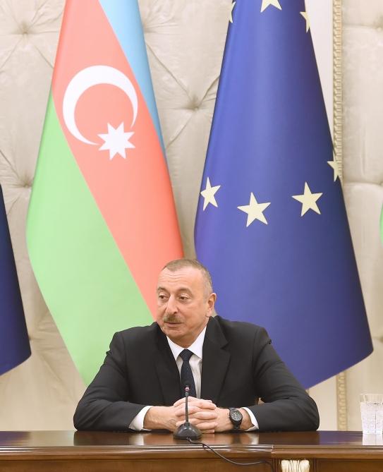 President Ilham Aliyev, President of European Council Donald Tusk make press statements (PHOTO)