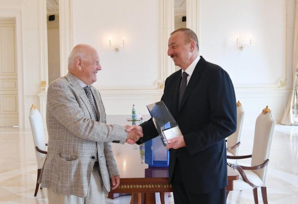 President Ilham Aliyev received President of European Olympic Committees (PHOTO)