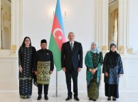 President Aliyev receives credentials of ambassadors of several countries (PHOTO)